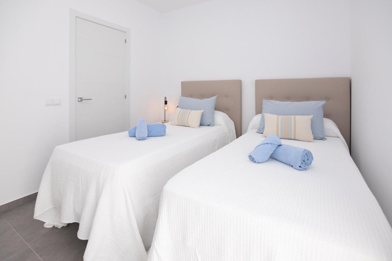 Apartment Family 1 Beachfront Corralejo By Holidays Home Buitenkant foto